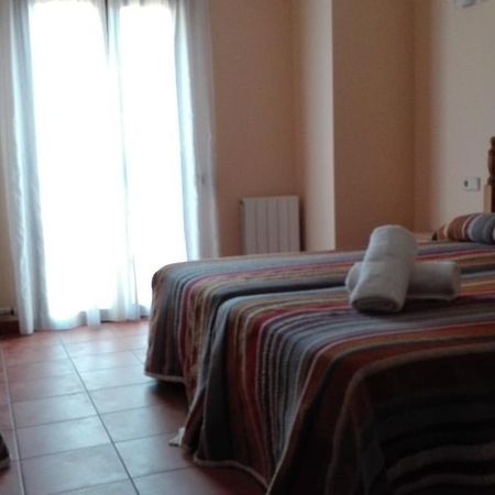 Hostal La Vega Peralejos Екстериор снимка