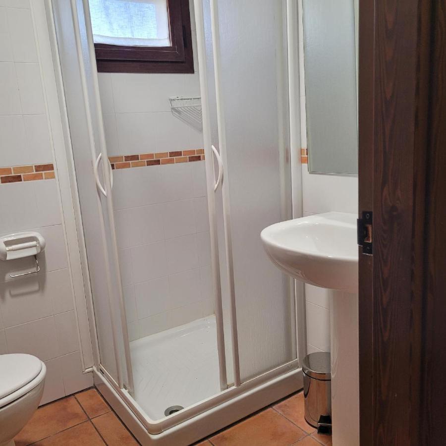 Hostal La Vega Peralejos Екстериор снимка