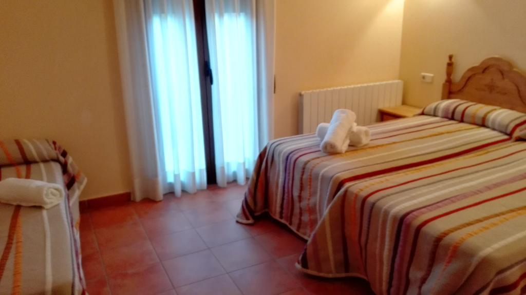 Hostal La Vega Peralejos Екстериор снимка