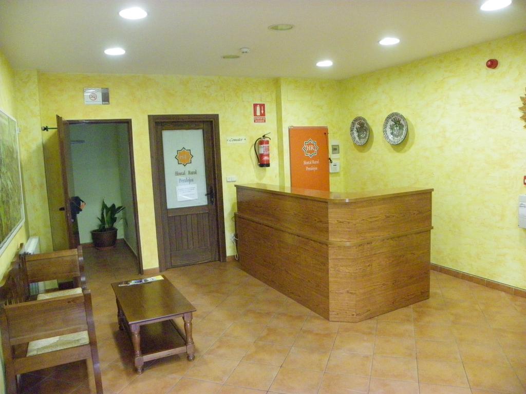 Hostal La Vega Peralejos Екстериор снимка