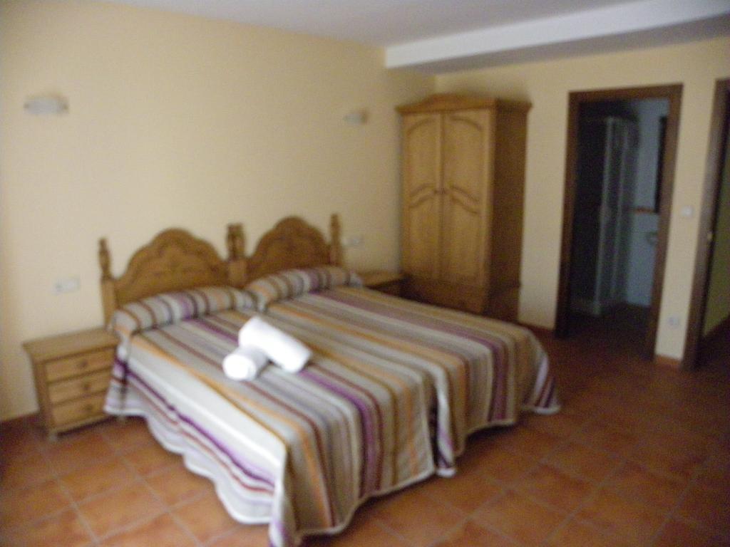 Hostal La Vega Peralejos Екстериор снимка