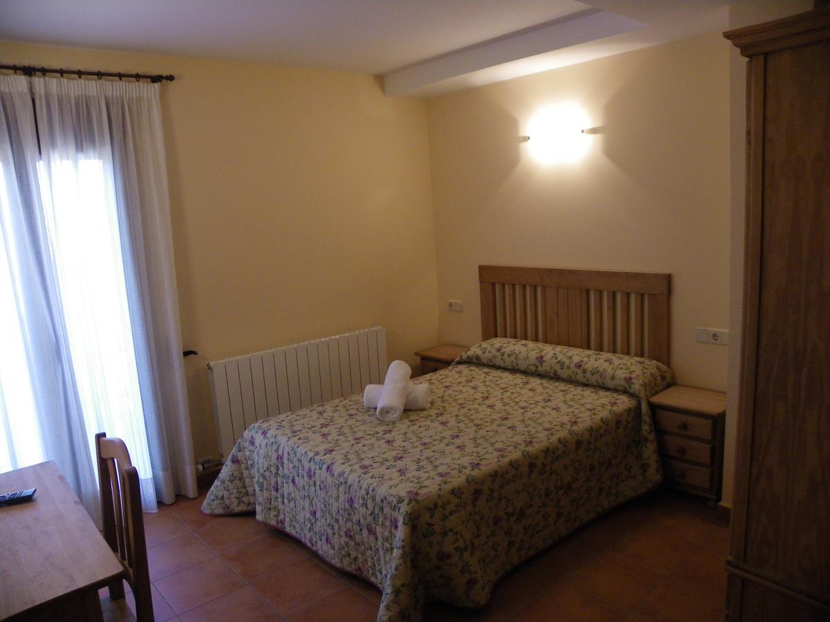 Hostal La Vega Peralejos Екстериор снимка