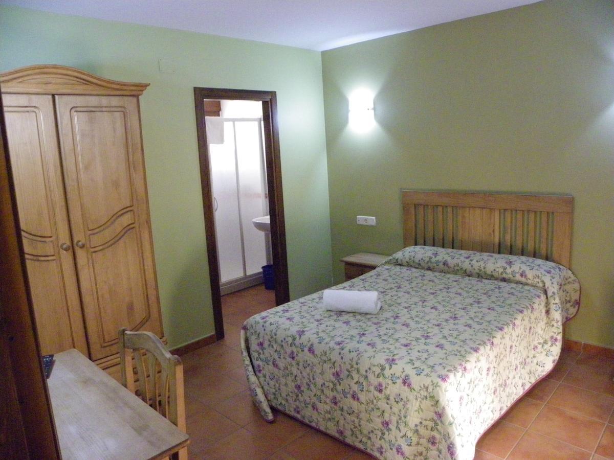 Hostal La Vega Peralejos Екстериор снимка